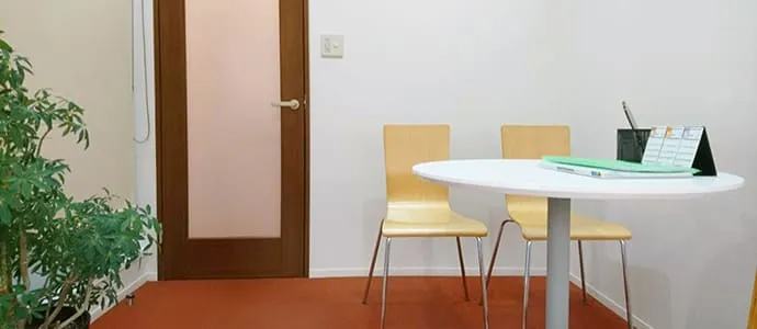 プライバシーに配慮した個室待合室